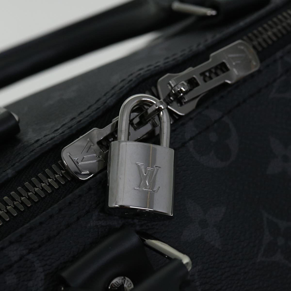 LOUIS VUITTON Monogram Eclipse Keepall Bandouliere 45 Bag M40569 LV 66711A