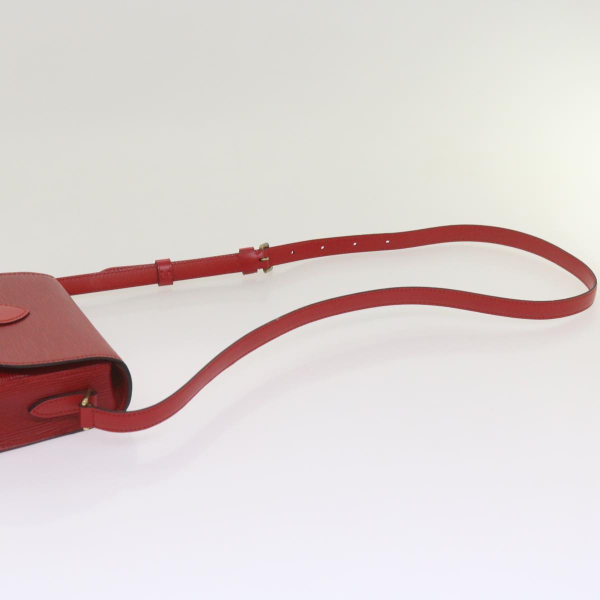 LOUIS VUITTON Epi Saint Cloud PM Shoulder Bag Red M52217 LV 66747