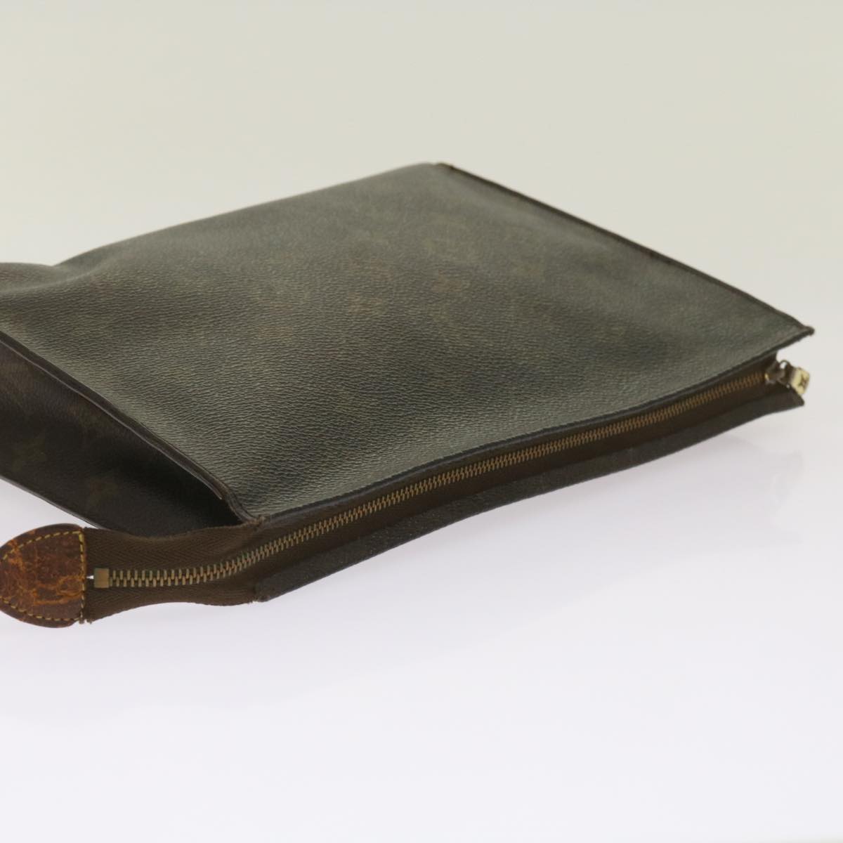 LOUIS VUITTON Monogram Poche Toilette 26 Pouch M47542 LV 66749
