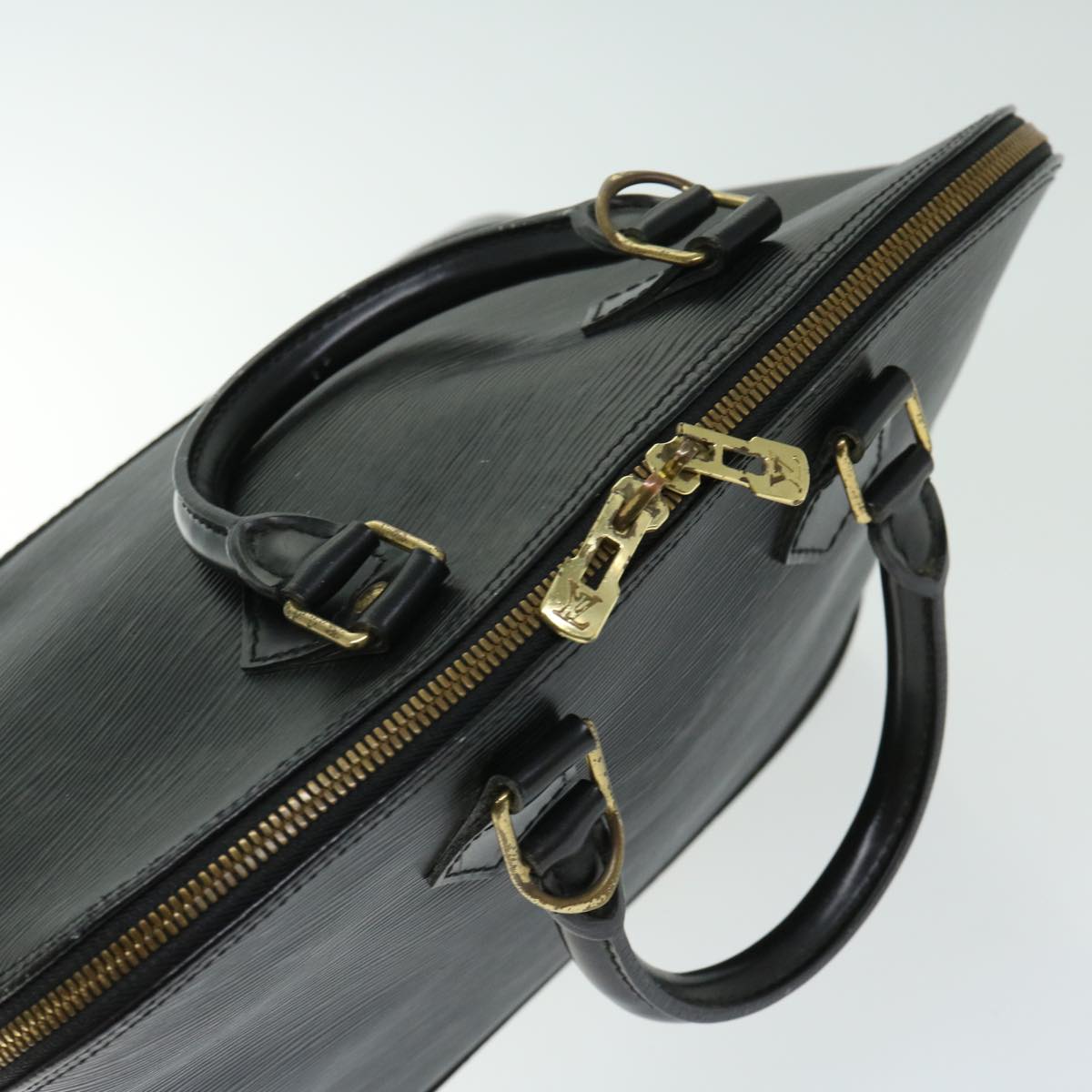 LOUIS VUITTON Epi Alma Hand Bag Black M52142 LV 66774