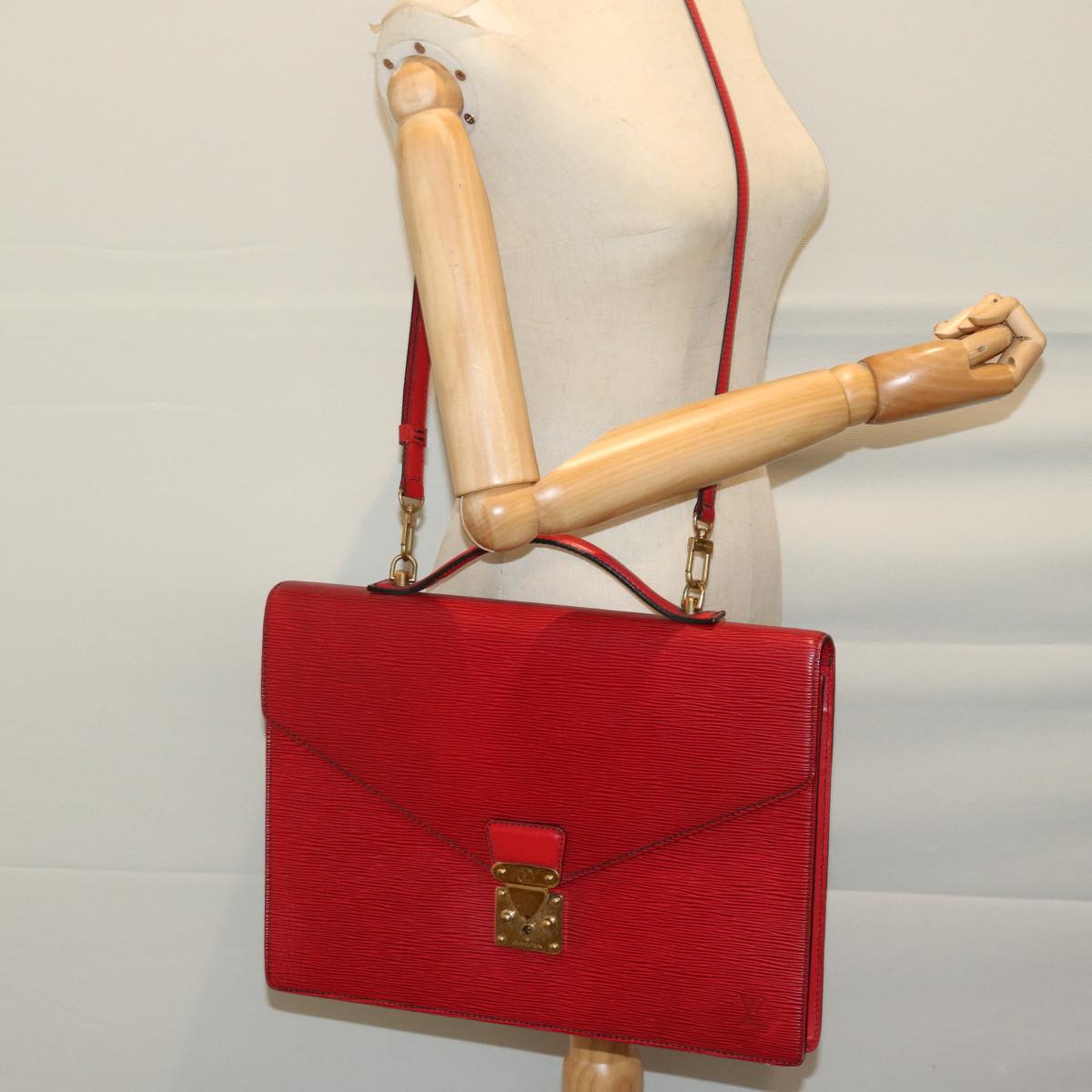 LOUIS VUITTON Epi Porte Documents Bandouliere Briefcase Red LV 66780
