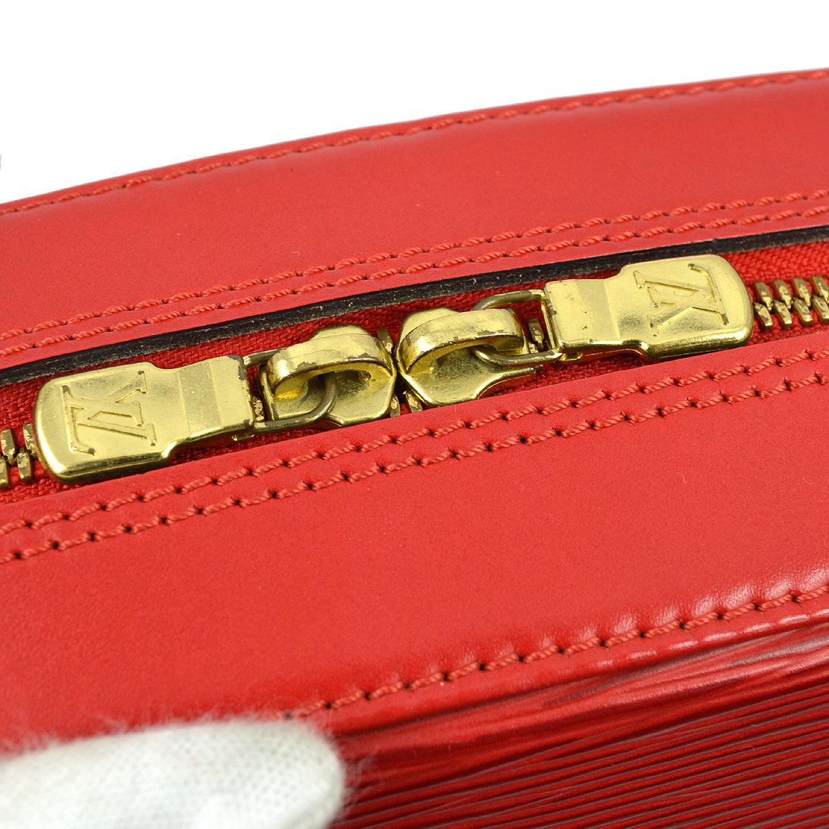 Louis Vuitton 1998 Red Epi Sablon M52047