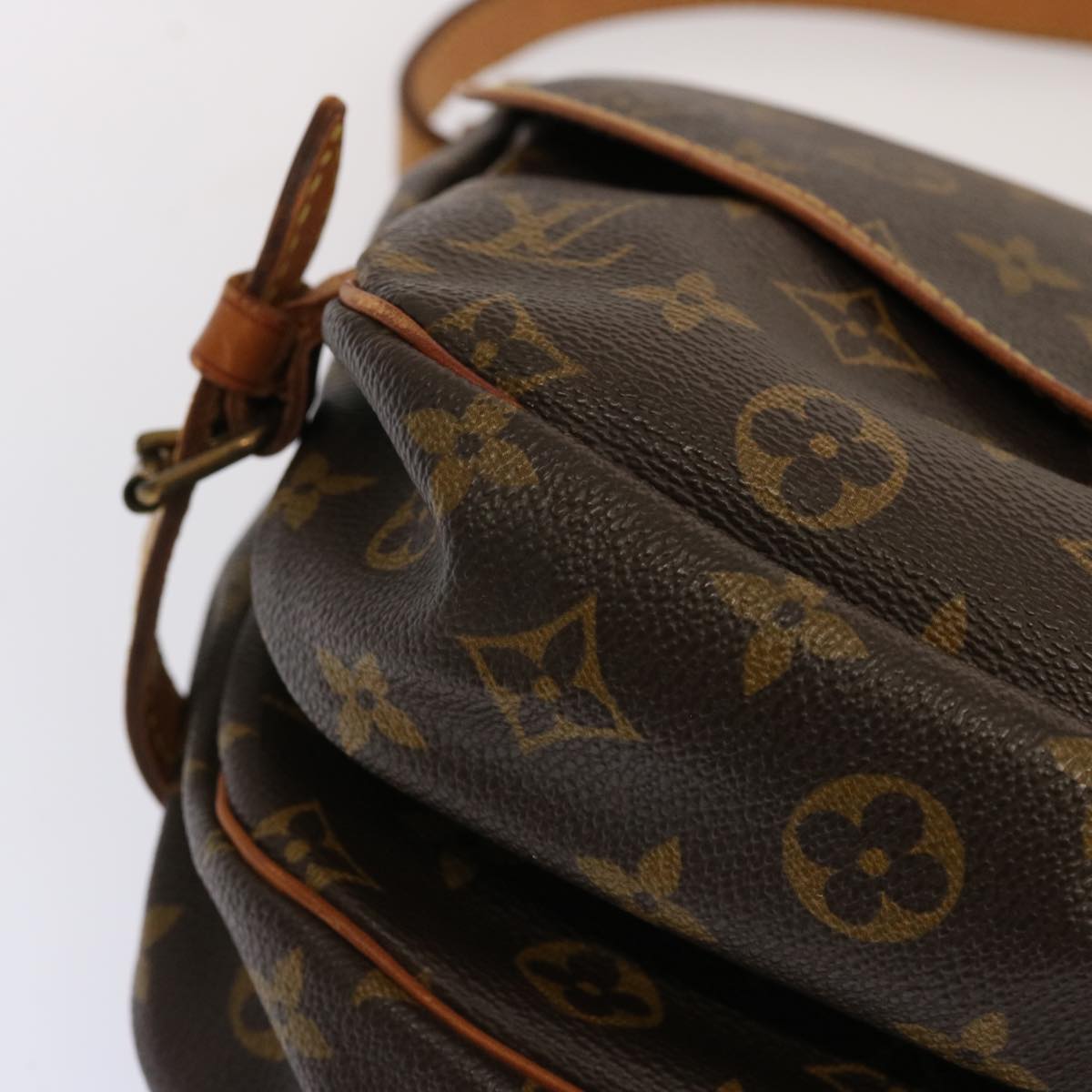 LOUIS VUITTON Monogram Saumur 30 Shoulder Bag M42256 LV 67640
