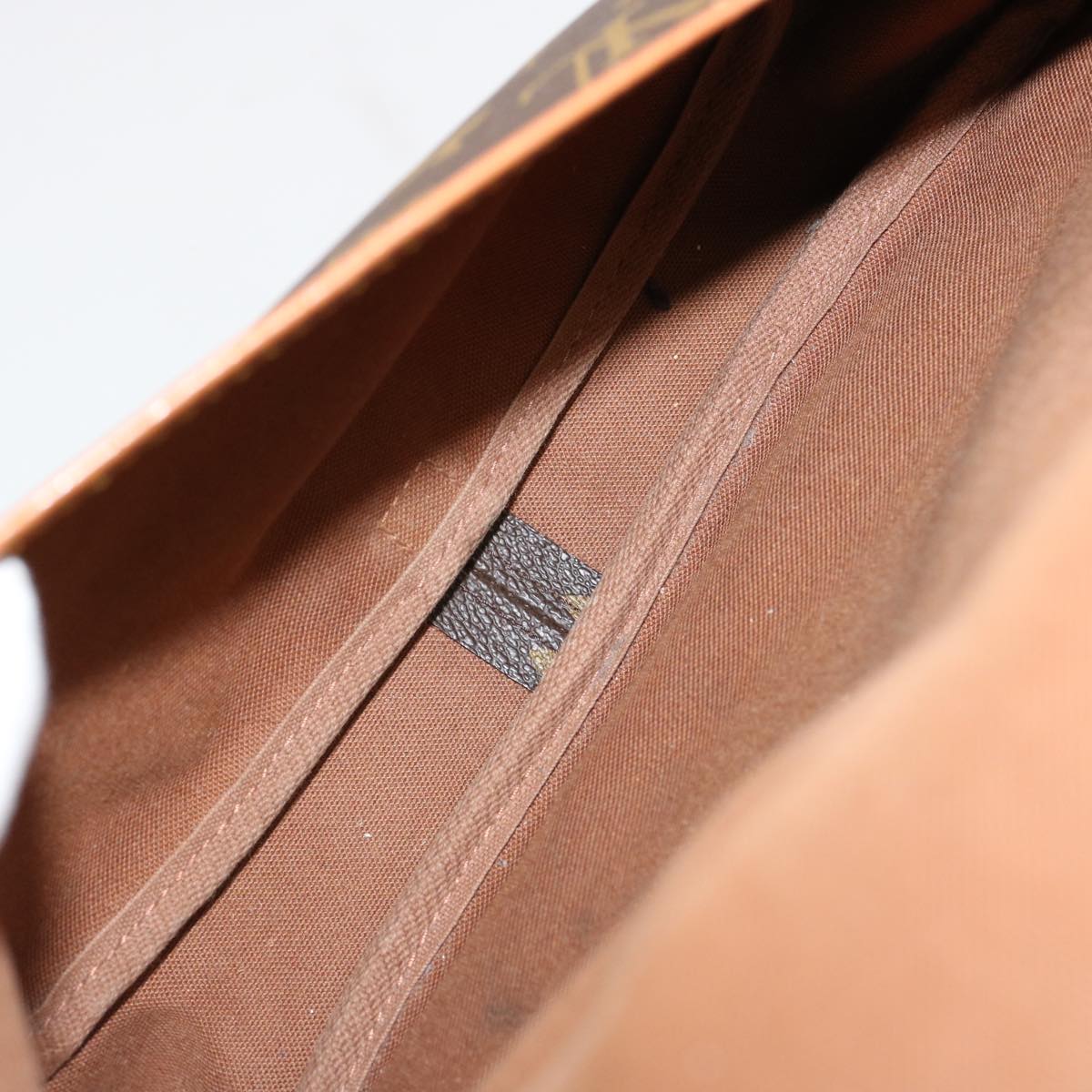 LOUIS VUITTON Monogram Saumur 30 Shoulder Bag M42256 LV 67640