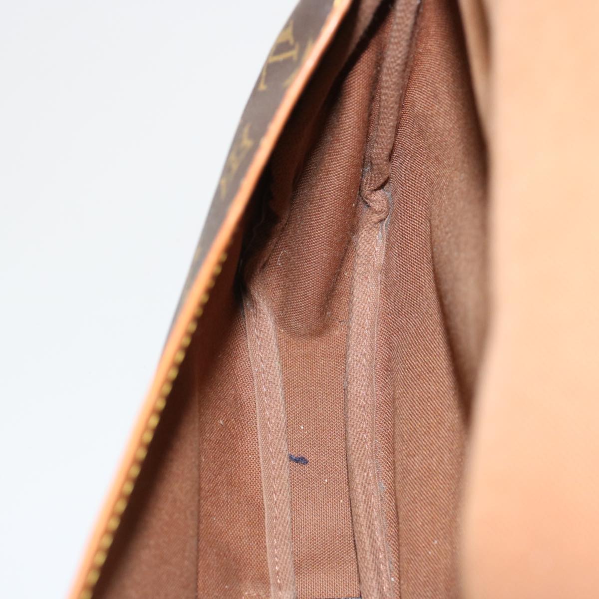 LOUIS VUITTON Monogram Saumur 30 Shoulder Bag M42256 LV 67640