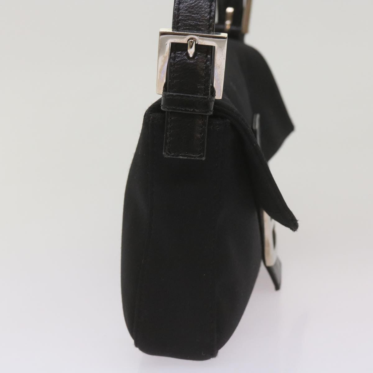 Luxury FendiMamma Baguette Shoulder Bag Nylon Black68214