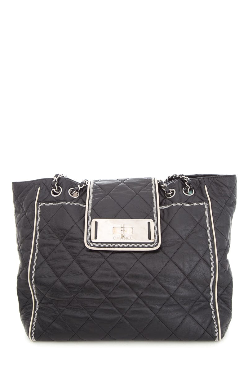 Luxury Chanel 2008/09 Black East West Reissue Handbag
