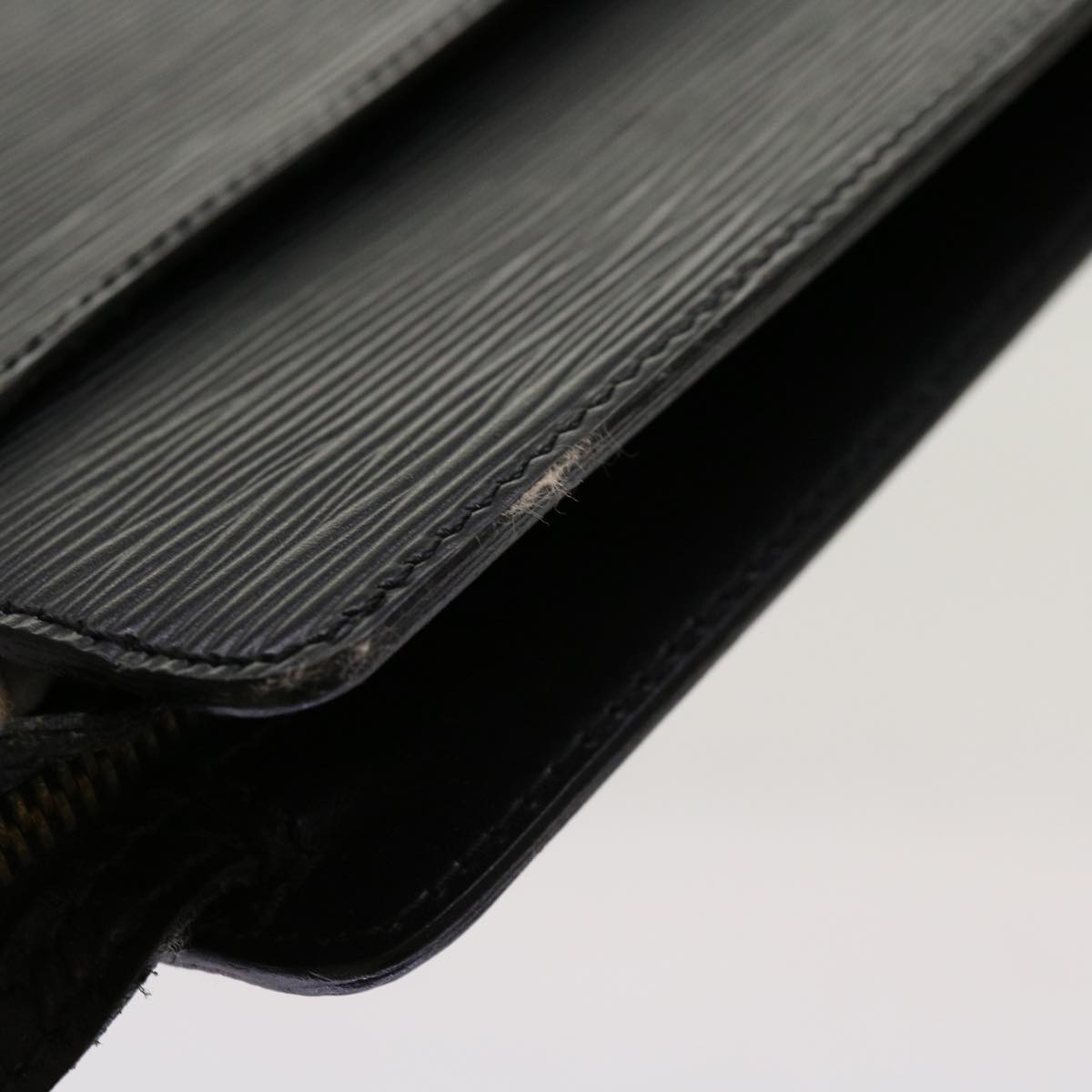LOUIS VUITTON Epi Pochette Homme Clutch Bag Black M52522 LV 69397
