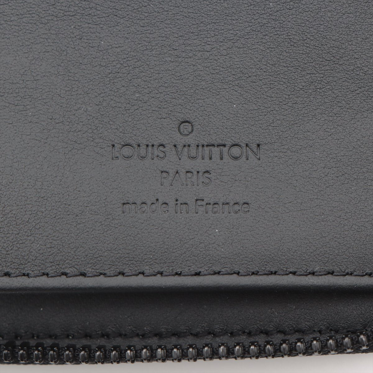 Louis Vuitton LV Aerogram Zippyr Wallet Vertical M81743 Noneir Round Zipper Wallet