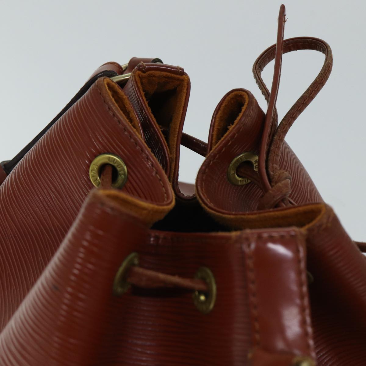 LOUIS VUITTON Epi Petit Noe Shoulder Bag Brown M44103 LV 69701