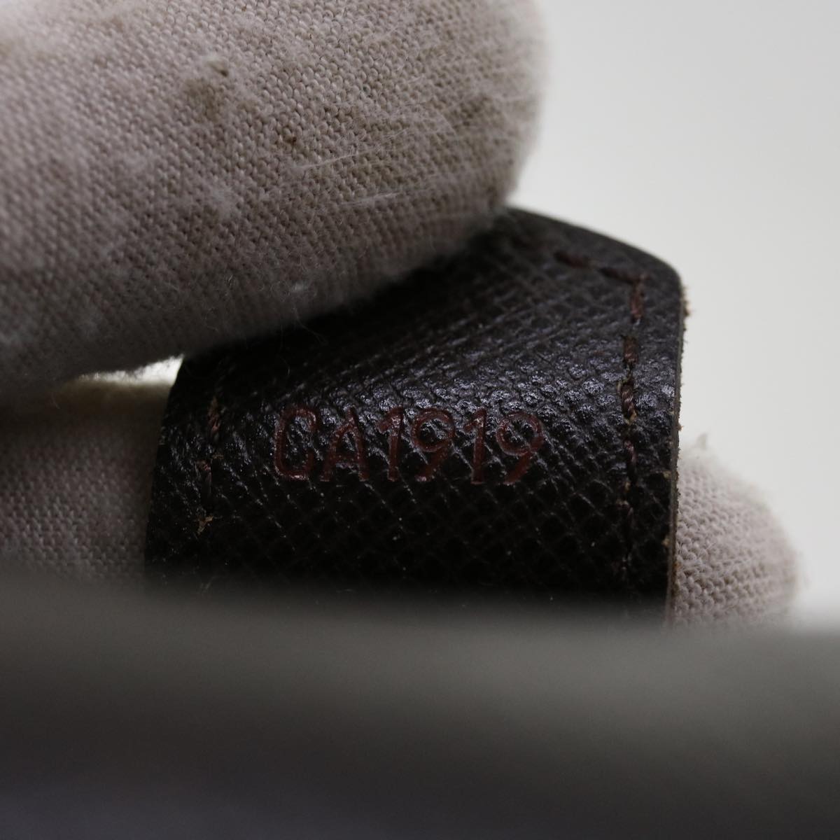 LOUIS VUITTON Damier Ebene Trousse Toilette Clutch Bag N47623 LV 69710