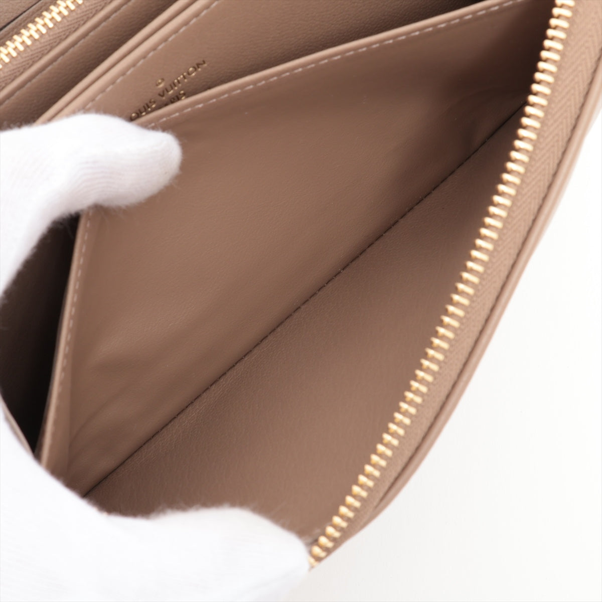 Louis Vuitton Monogram Embos Zippyr Wallet M81511 Top Round Zipper Wallet