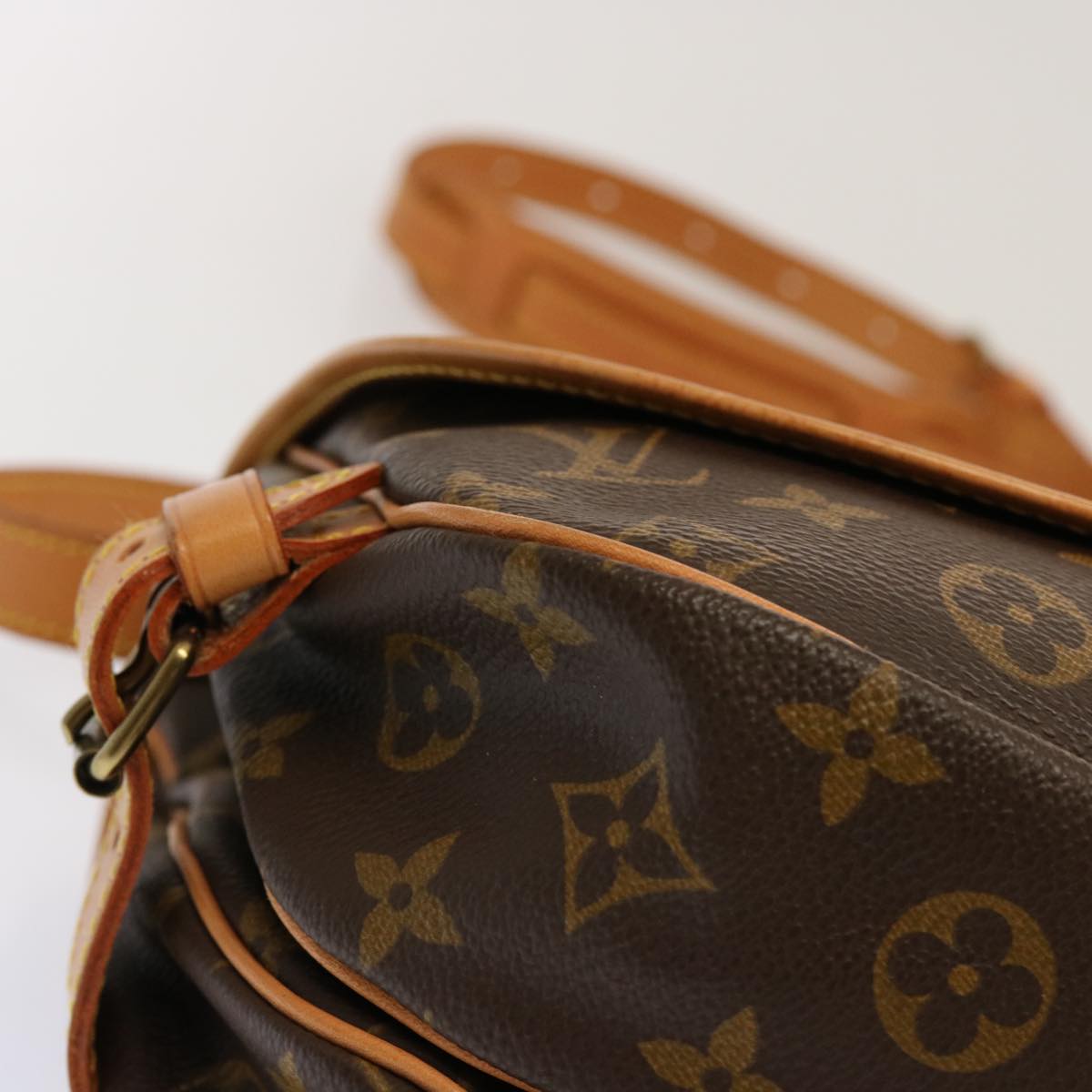 LOUIS VUITTON Monogram Saumur 30 Shoulder Bag M42256 LV 69874A