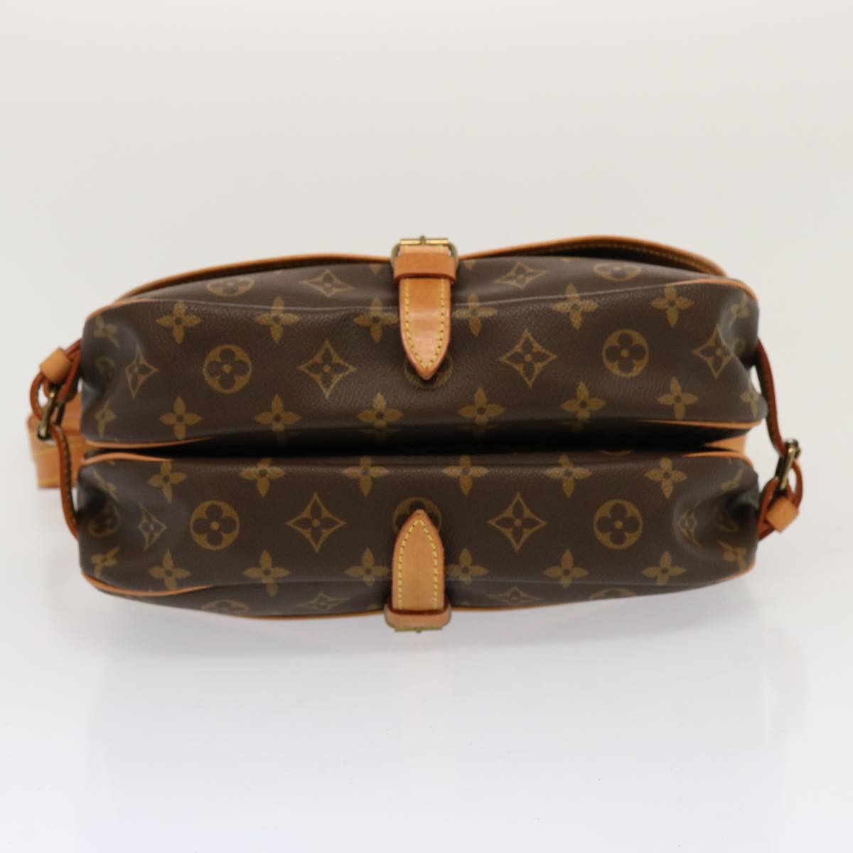 LOUIS VUITTON Monogram Saumur 30 Shoulder Bag M42256 LV 69874A