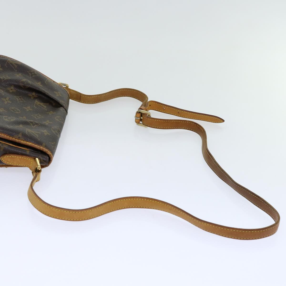 LOUIS VUITTON Monogram Menilmontant PM Shoulder Bag M40474 LV 69878