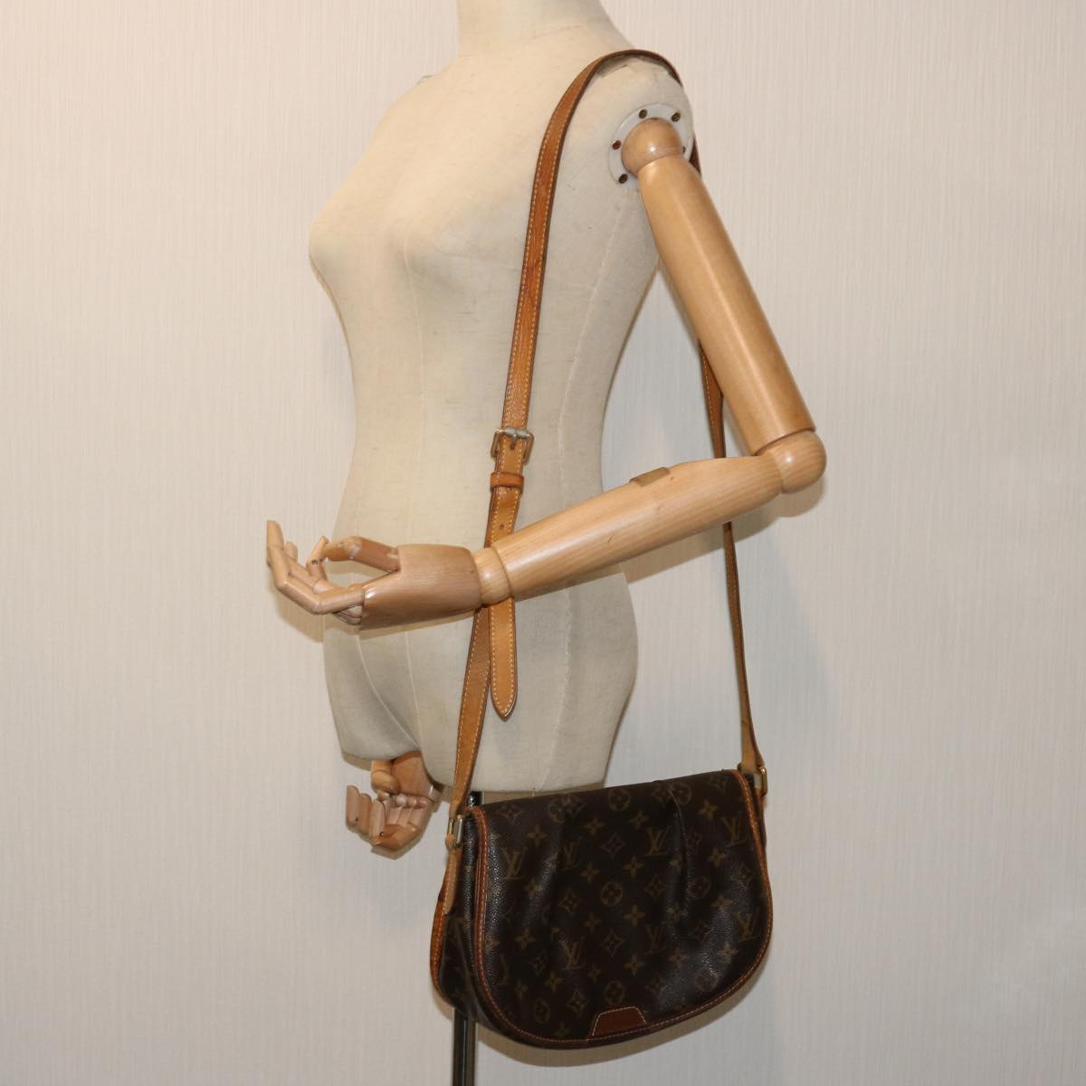 LOUIS VUITTON Monogram Menilmontant PM Shoulder Bag M40474 LV 69878