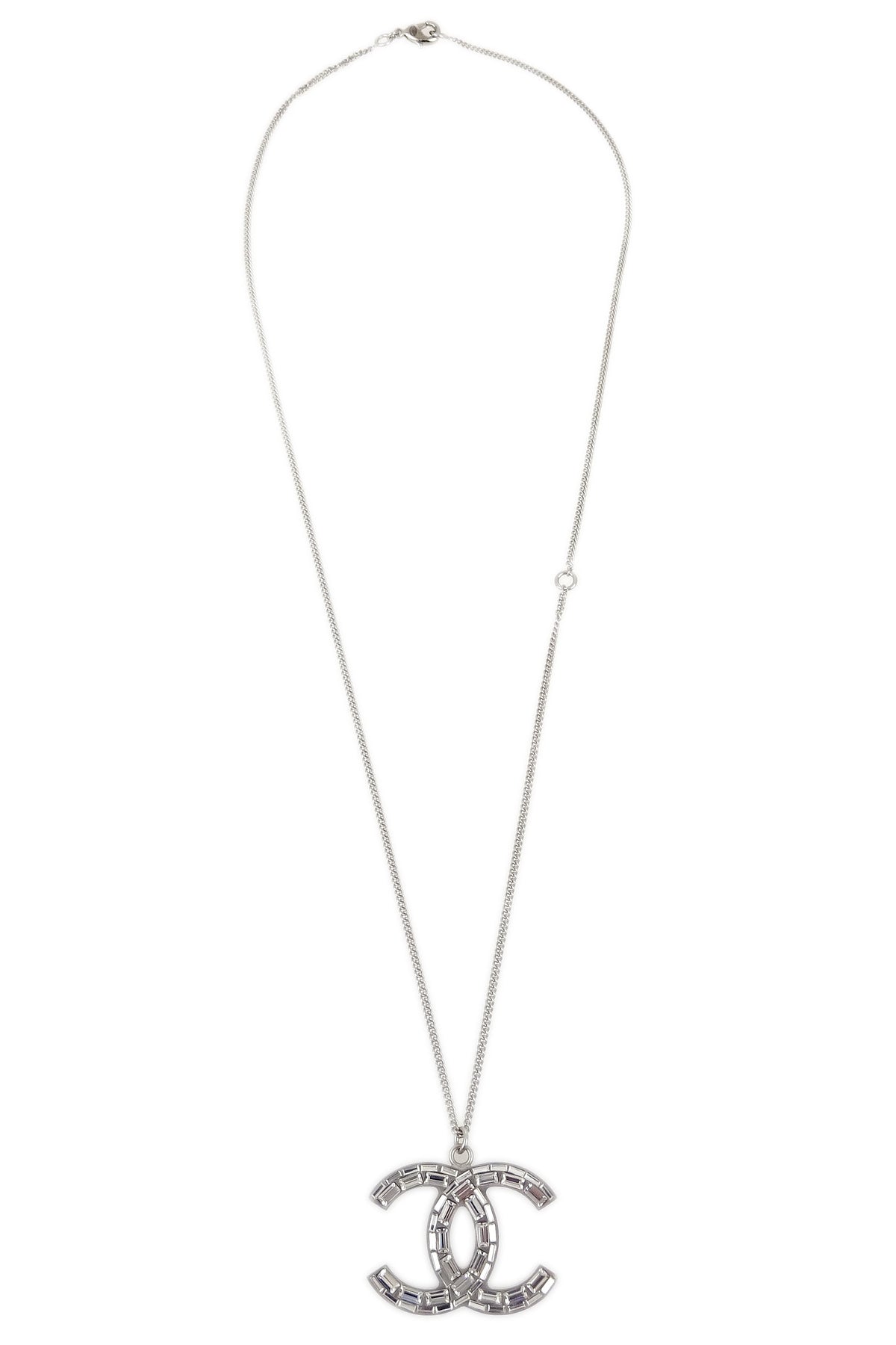 Luxury Chanel Silver Necklace Pendant Rhinestone B11P