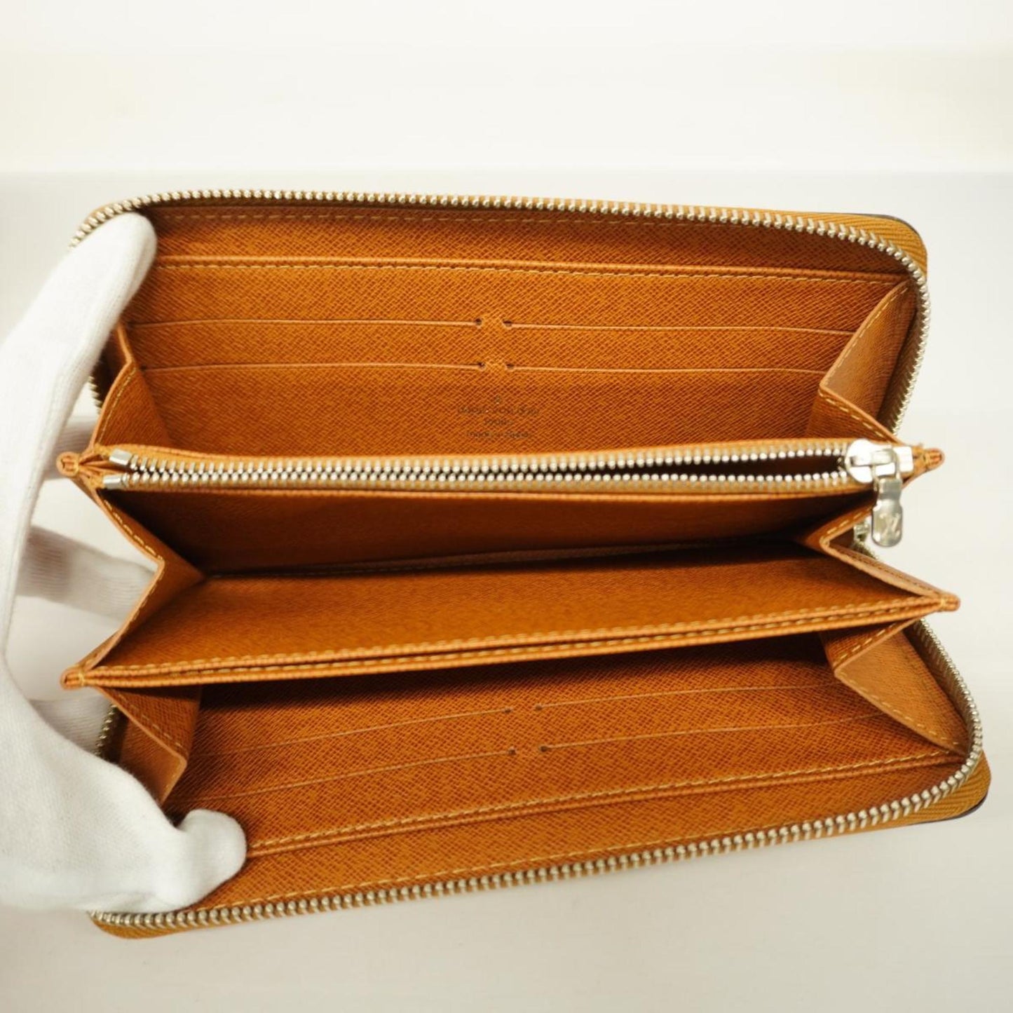 Louis Vuitton Zippy Wallet  Leather Wallet  ()