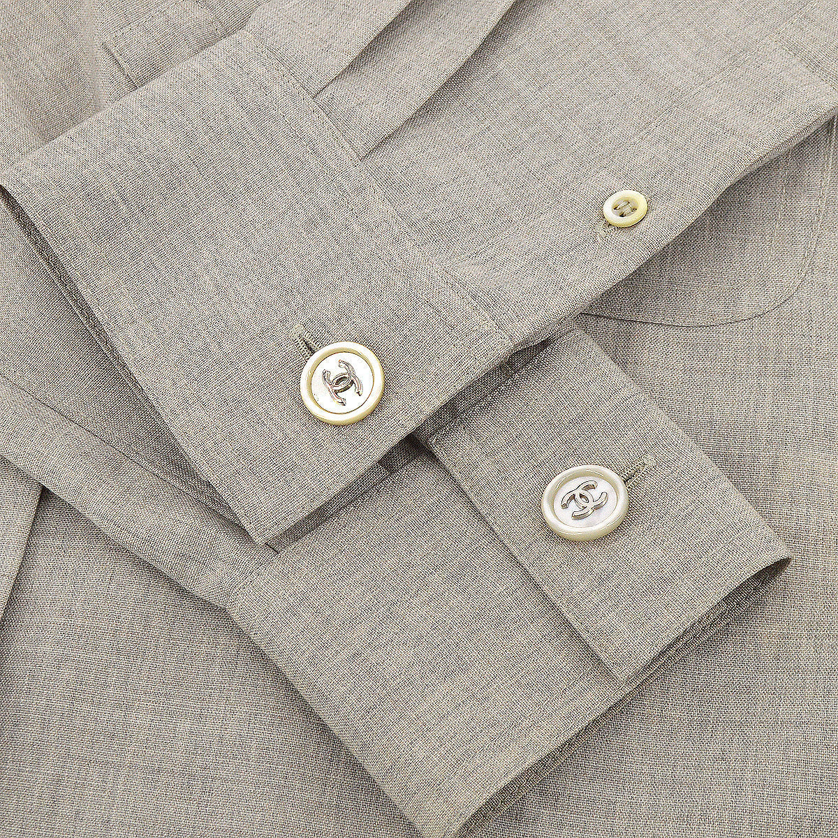Luxury Chanel 1997 CC-buttons wool shirt #36