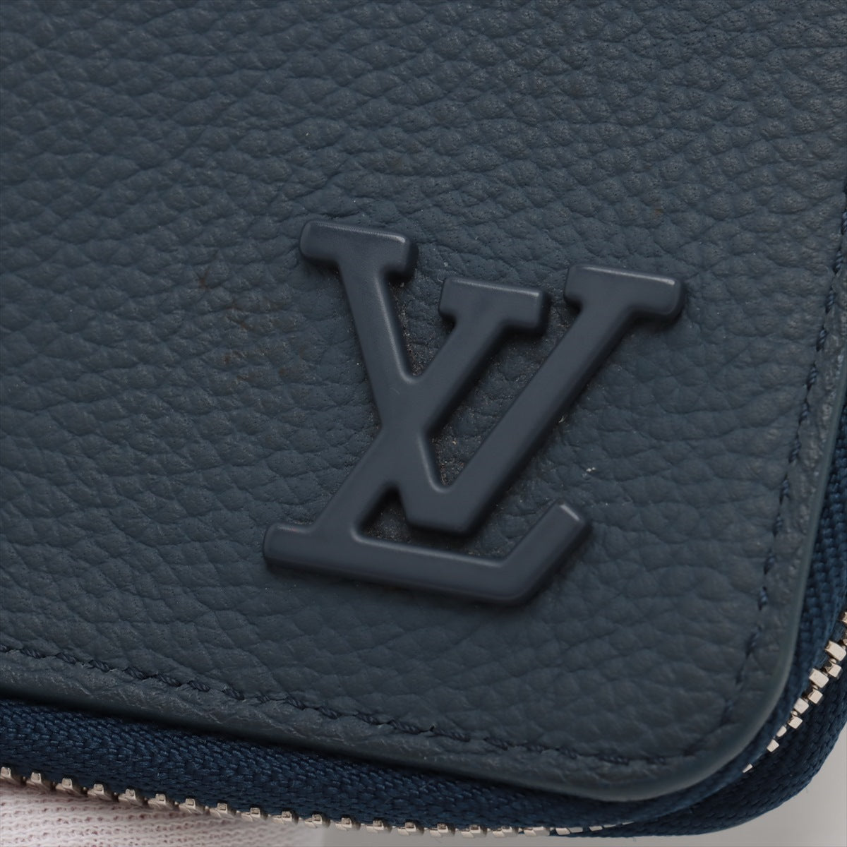 Louis Vuitton LV Aerogram  Wallet Vertical M81767 Marine Round Zip Wallet