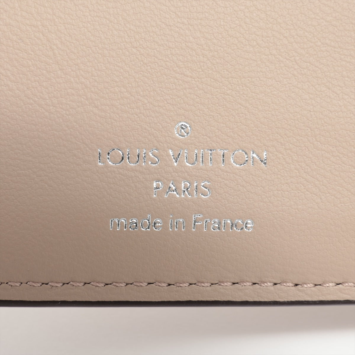 Louis Vuitton Machina Portefolio Clear M80817 Gale Compact Wallet