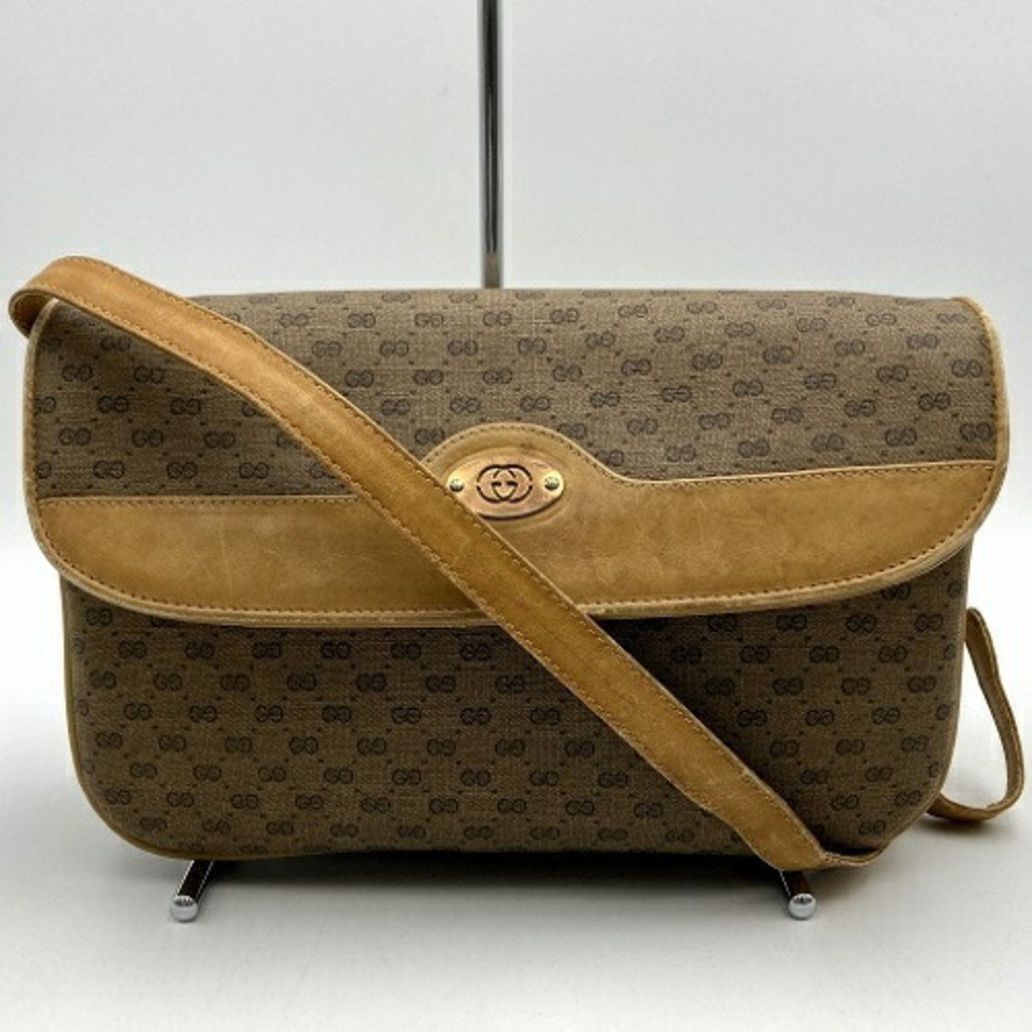 Gucci  Canvas Shoulder Bag ()