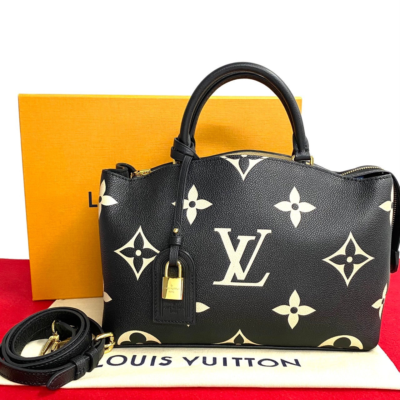 Louis Vuitton Petit Palais PM Leather Handbag