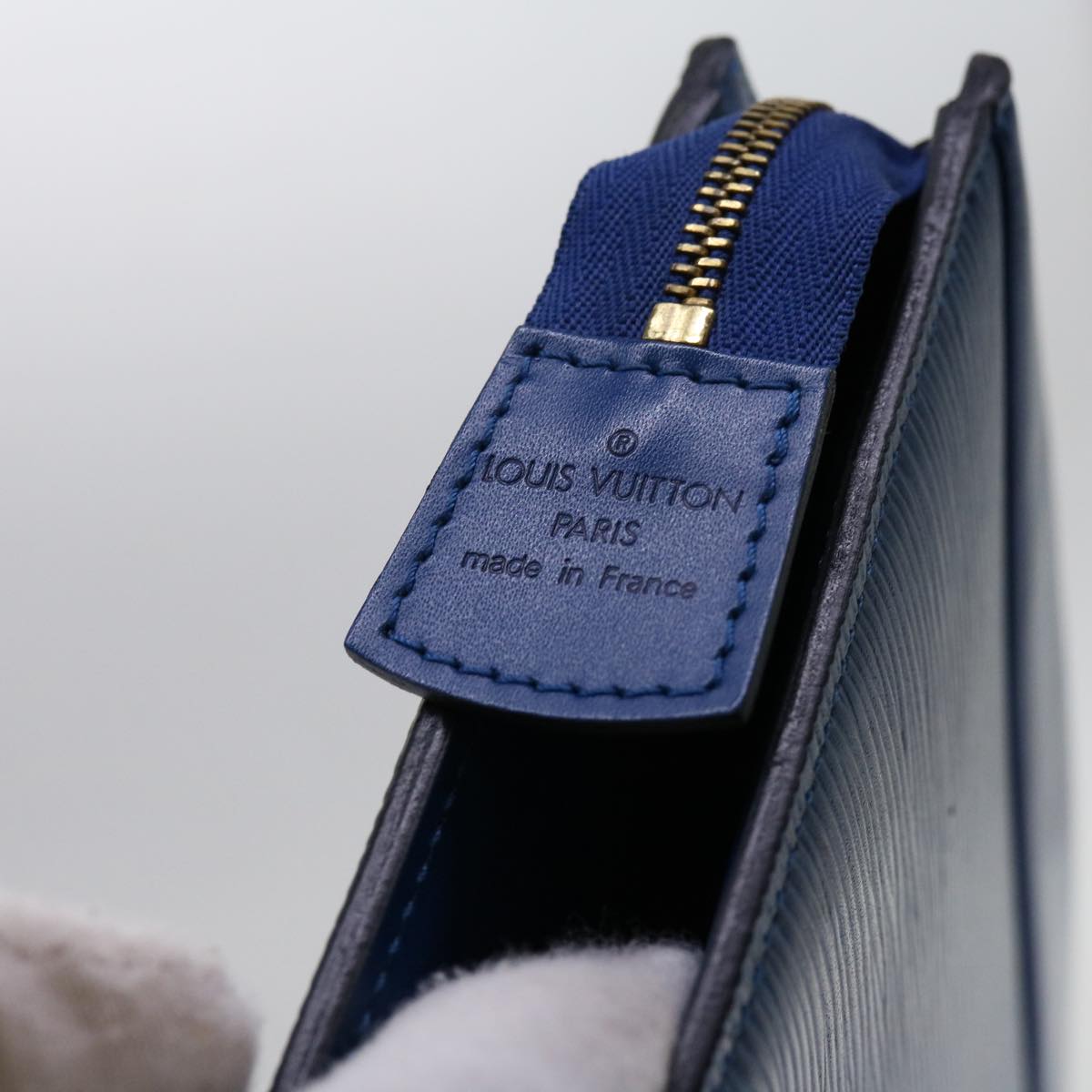 LOUIS VUITTON Epi Trousse Crete Pouch Blue M48405 LV 70000