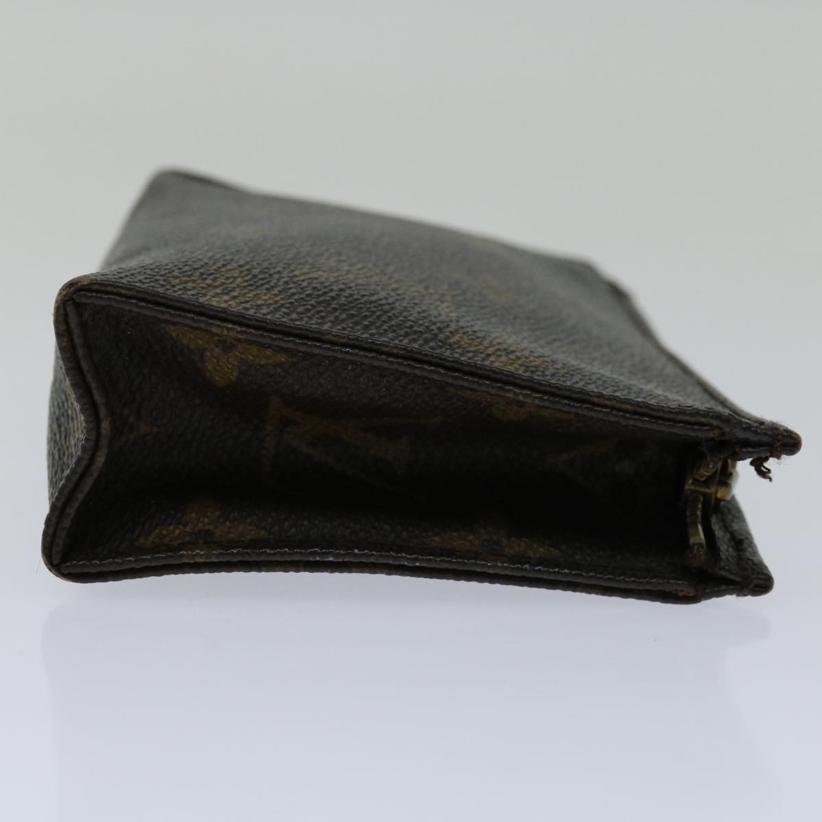 LOUIS VUITTON Monogram Poche Toilette 15 Pouch M47546 LV 70051