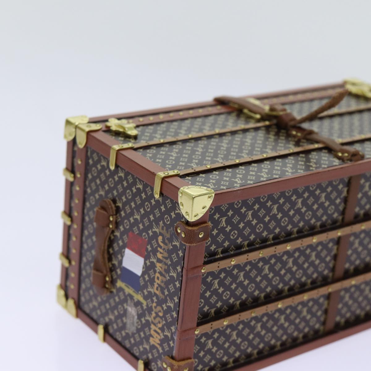 LOUIS VUITTON Miss France Paper Weight Brown M99408 LV 70061A