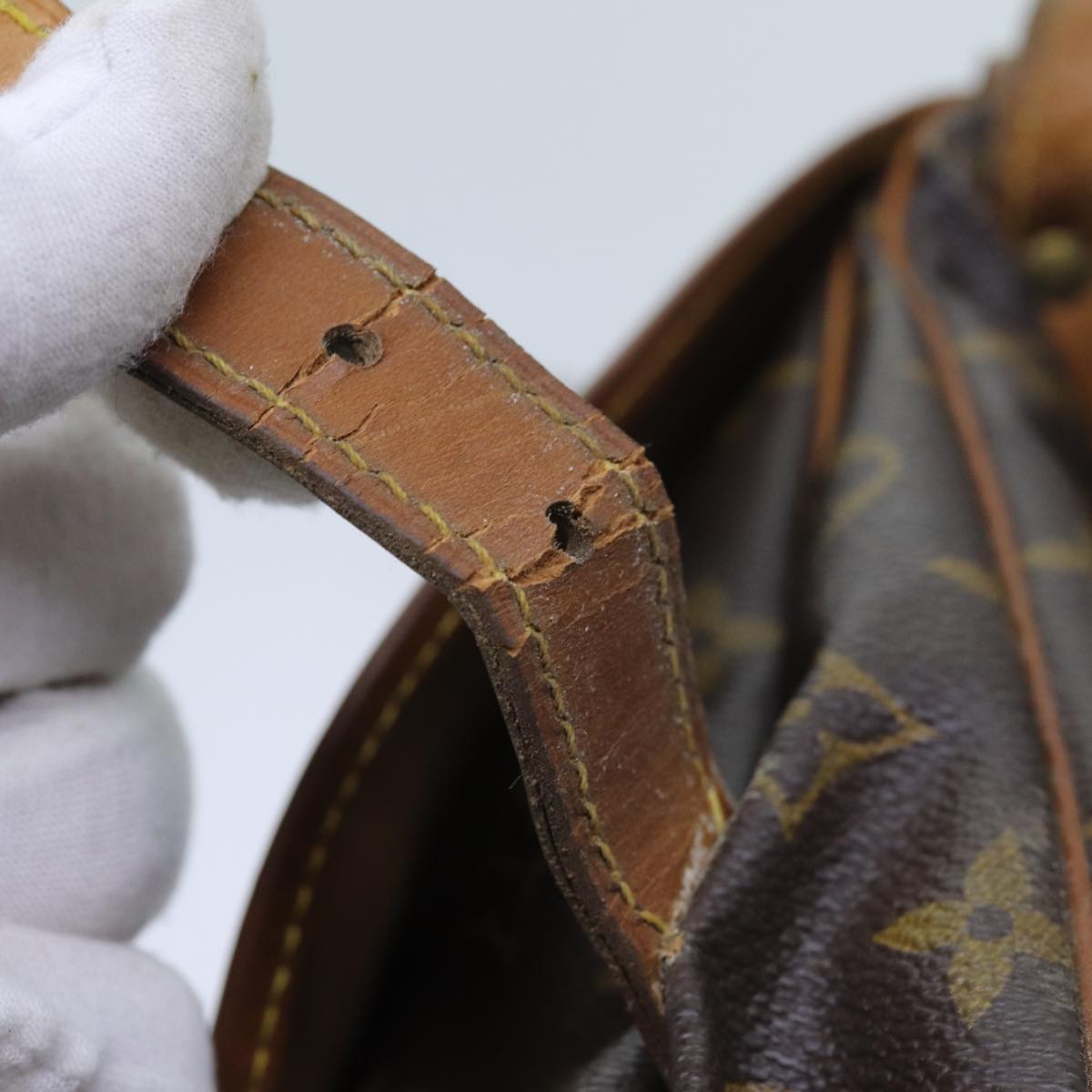 LOUIS VUITTON Monogram Saumur 30 Shoulder Bag M42256 LV 70067