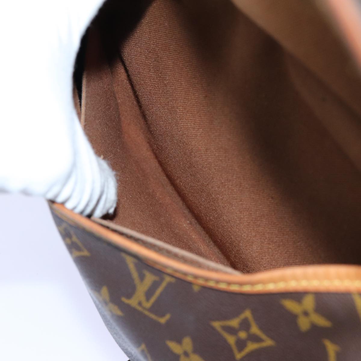 LOUIS VUITTON Monogram Saumur 30 Shoulder Bag M42256 LV 70067