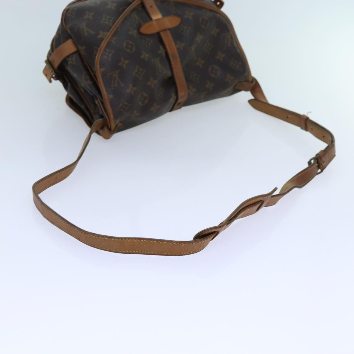 LOUIS VUITTON Monogram Saumur 30 Shoulder Bag M42256 LV 70067