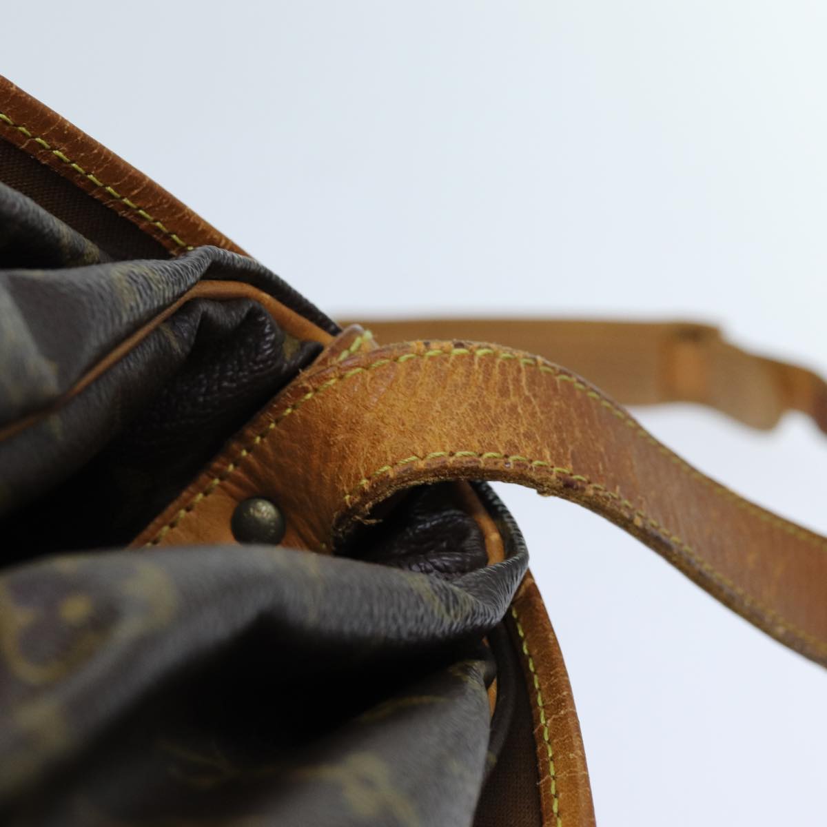 LOUIS VUITTON Monogram Saumur 35 Shoulder Bag M42254 LV 70072