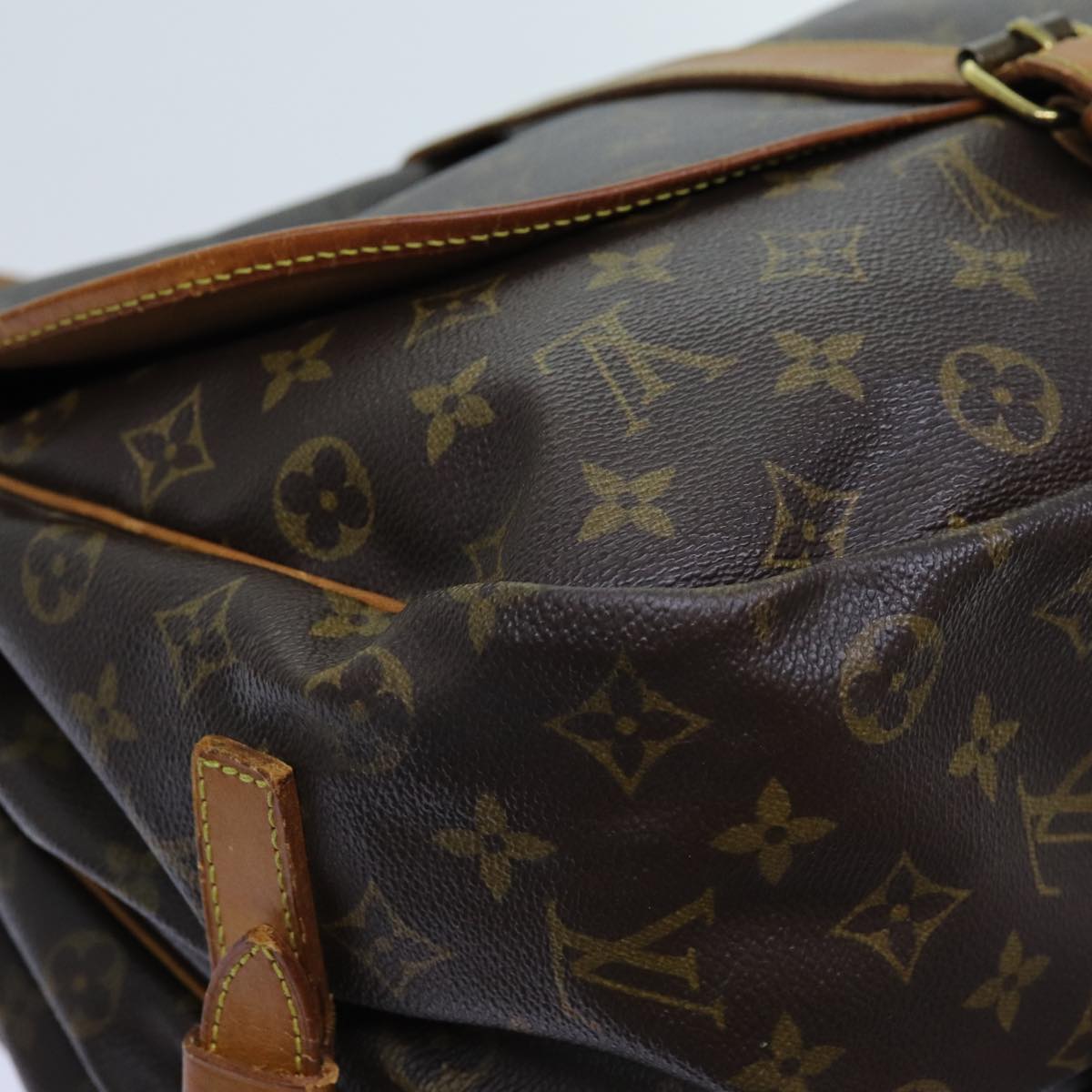 LOUIS VUITTON Monogram Saumur 35 Shoulder Bag M42254 LV 70072