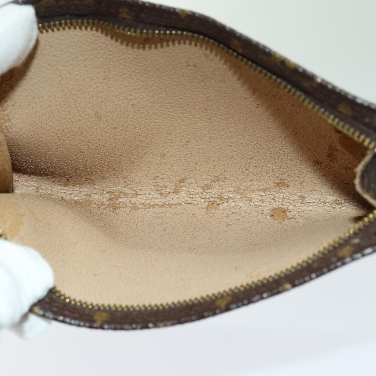 LOUIS VUITTON Monogram Bucket PM Pouch Accessory Pouch LV 70300