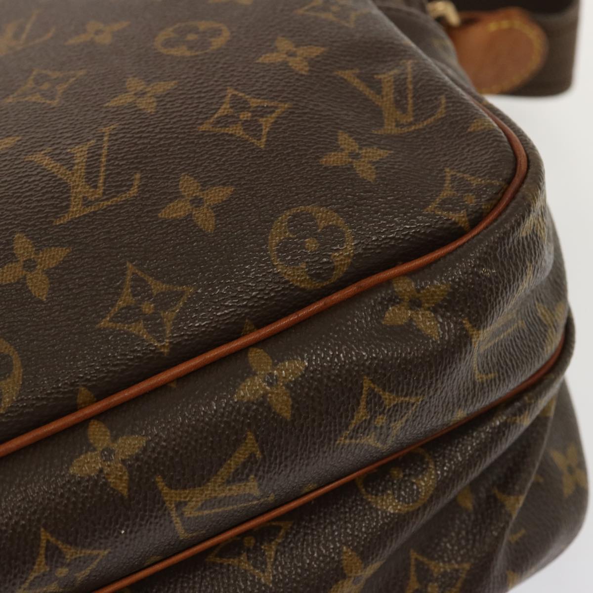 LOUIS VUITTON Monogram Reporter GM Shoulder Bag M45252 LV 70363