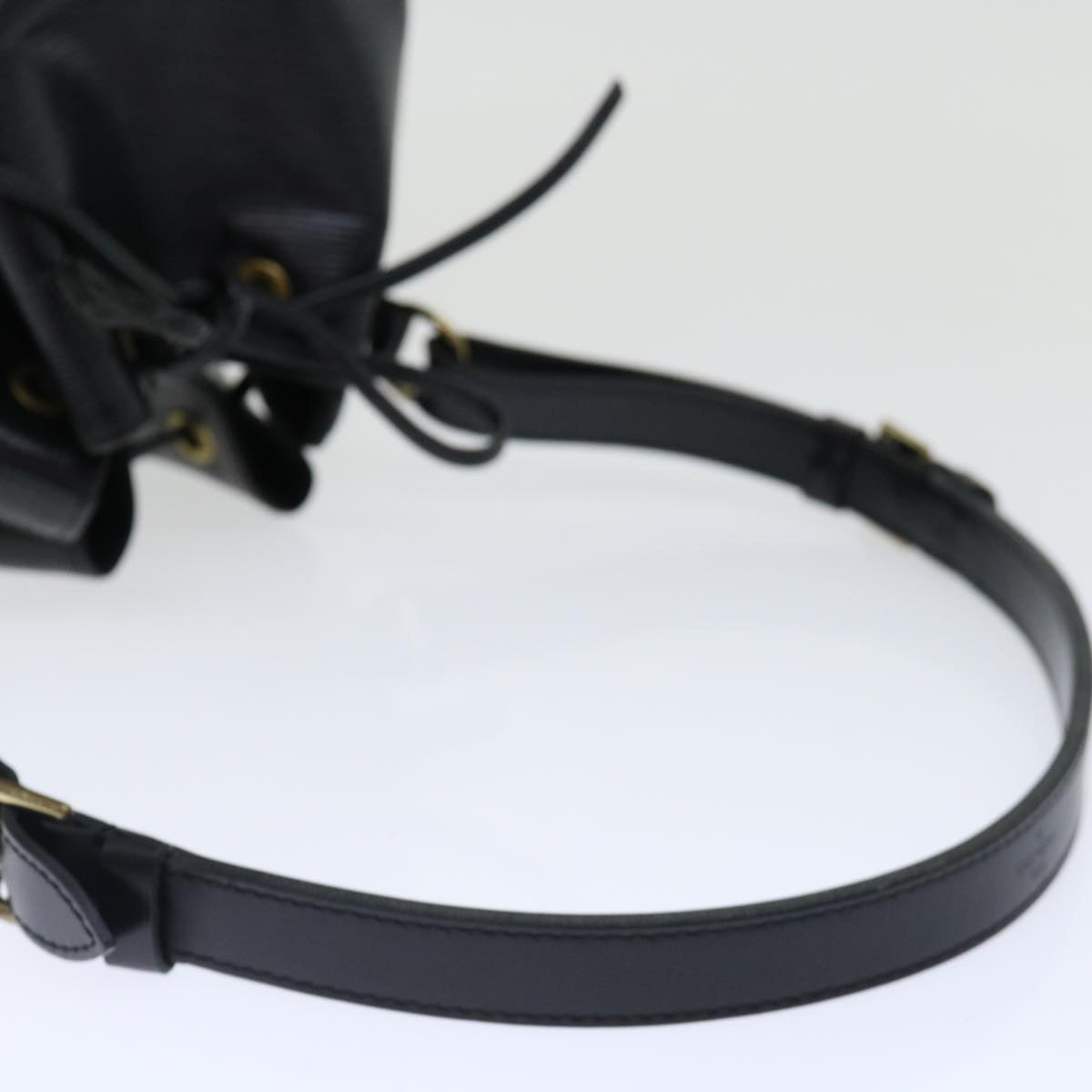 LOUIS VUITTON Epi Petit Noe Shoulder Bag Black M44102 LV 70376