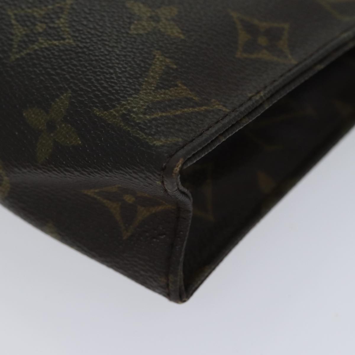 LOUIS VUITTON Monogram Poche Toilette 19 Pouch M47544 LV 70484