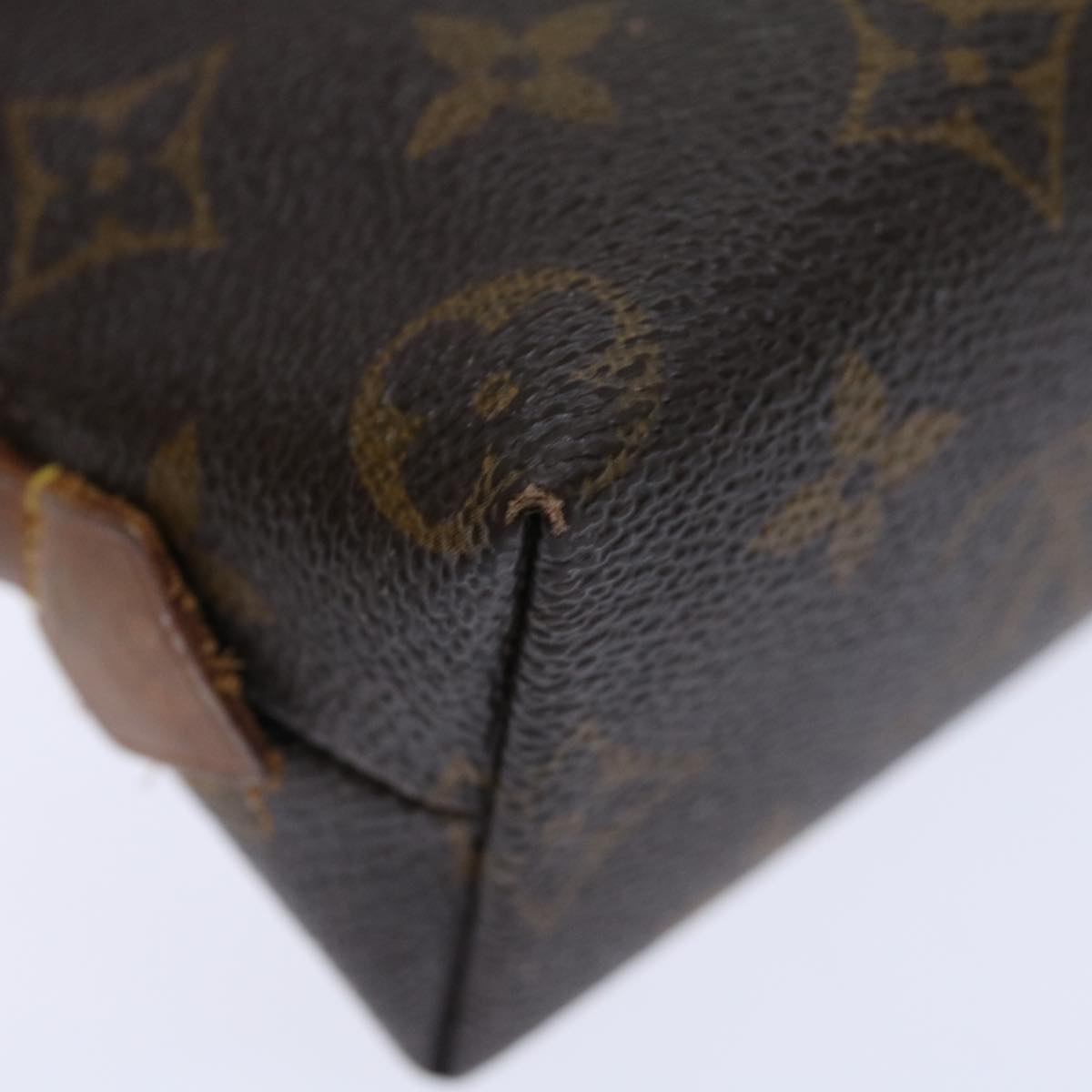 LOUIS VUITTON Monogram Pochette Cosmetic PM Cosmetic Pouch M47515 LV 70490