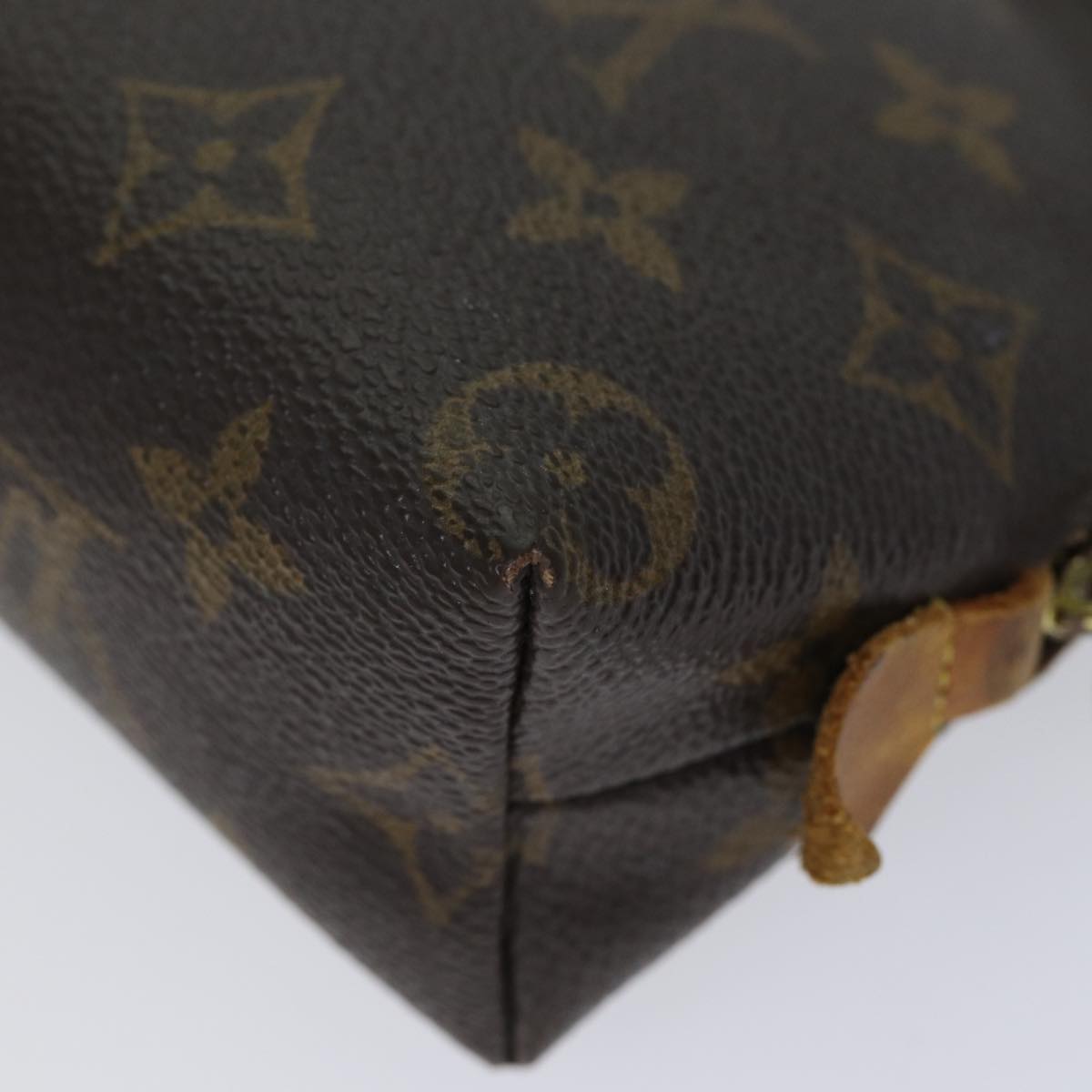 LOUIS VUITTON Monogram Pochette Cosmetic PM Cosmetic Pouch M47515 LV 70491