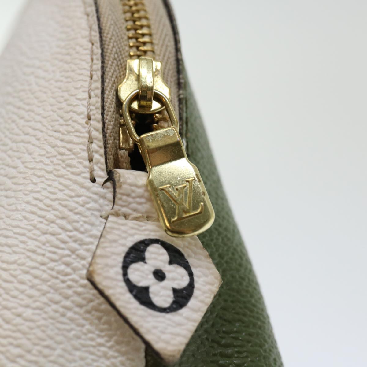 LOUIS VUITTON Monogram Giant Pochette Cosmetic PM Pouch M67693 LV 70493