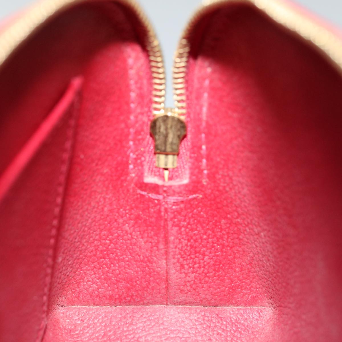 LOUIS VUITTON Vernis Pochette Cosmetic PM Rouge Grunadine M91746 LV 70494