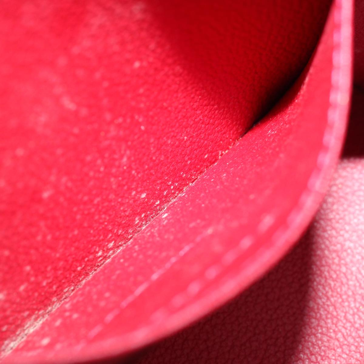 LOUIS VUITTON Vernis Pochette Cosmetic PM Rouge Grunadine M91746 LV 70494