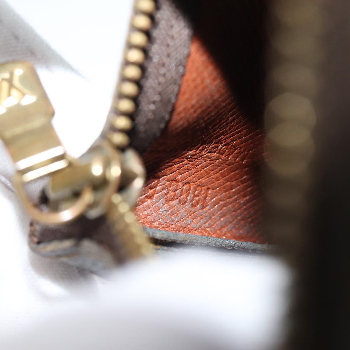 LOUIS VUITTON Monogram Pochette Cles Coin Purse M62650 LV 70505