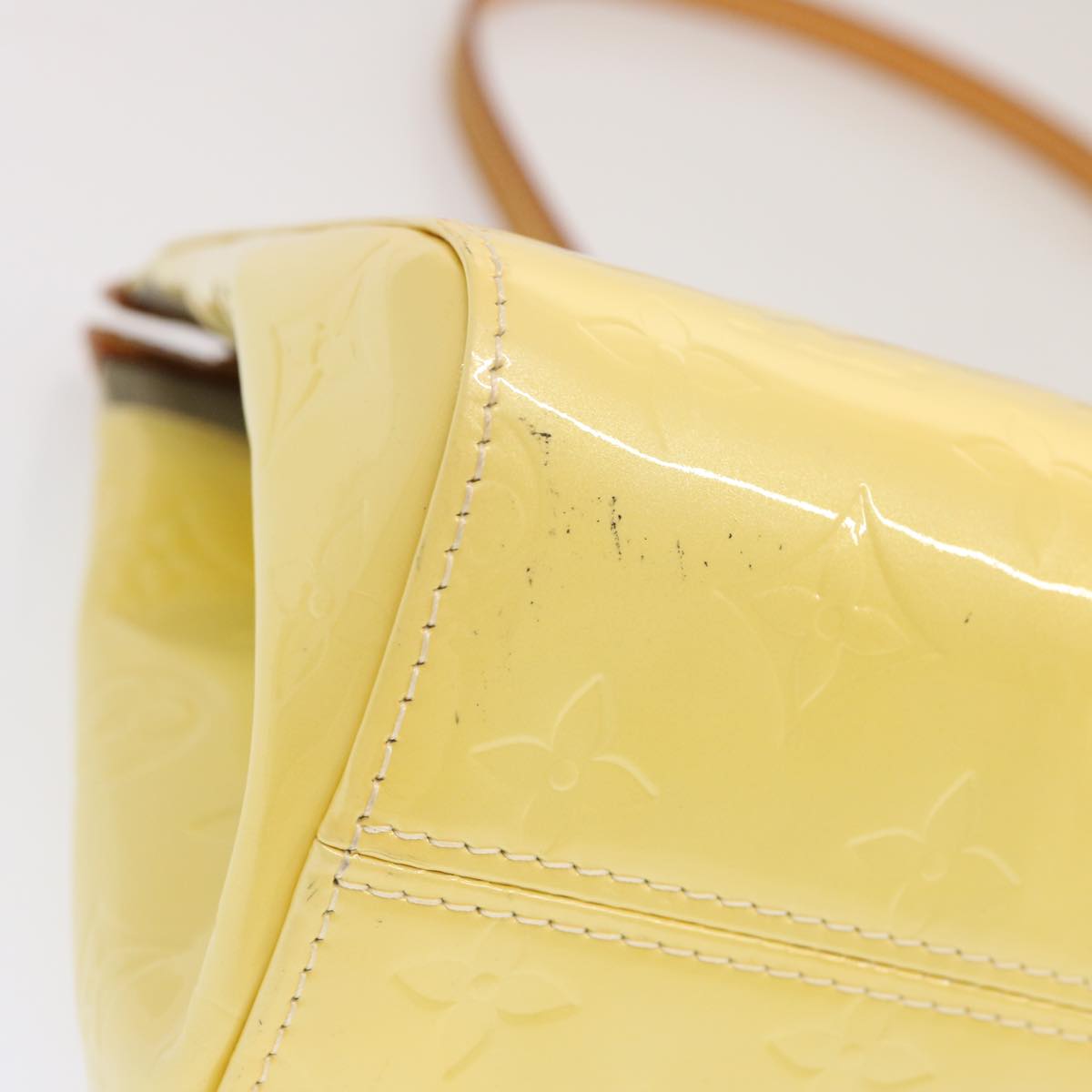 LOUIS VUITTON Monogram Vernis Roxbury Drive Hand Bag Perle M91374 LV 70529