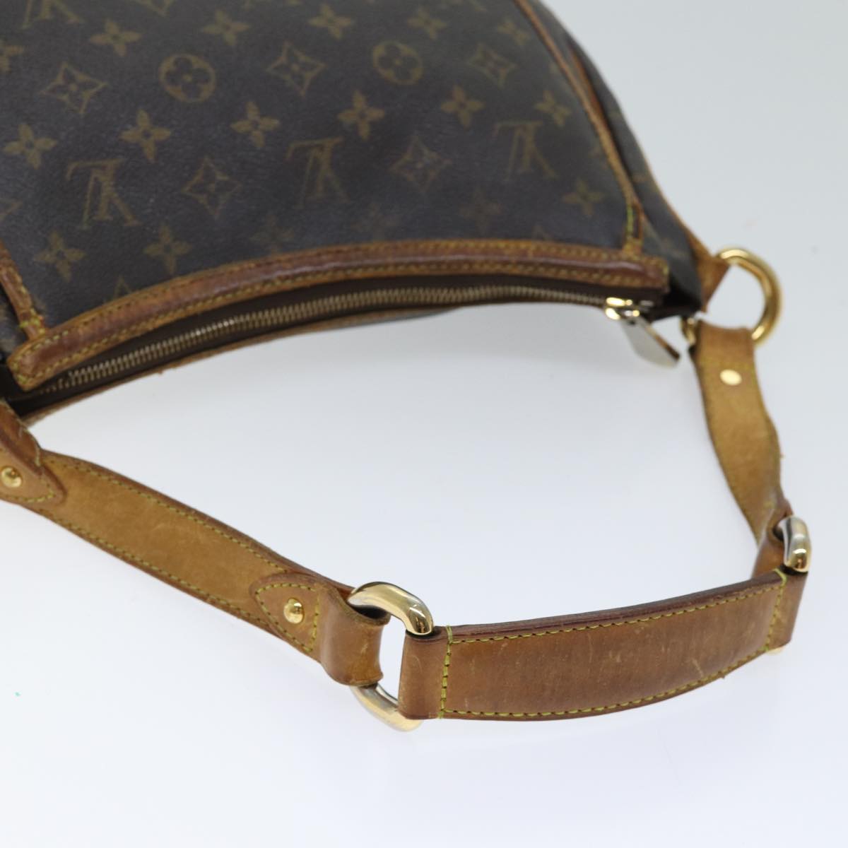 LOUIS VUITTON Monogram Tolum PM Shoulder Bag M40076 LV 70537