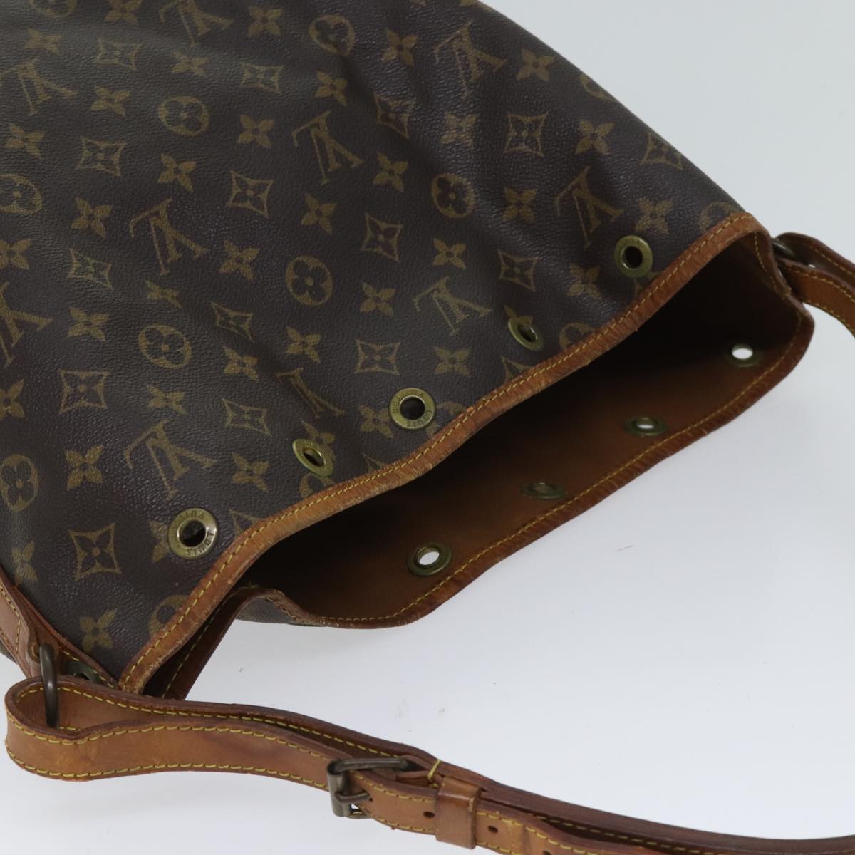 LOUIS VUITTON Monogram Noe Shoulder Bag M42224 LV 70546