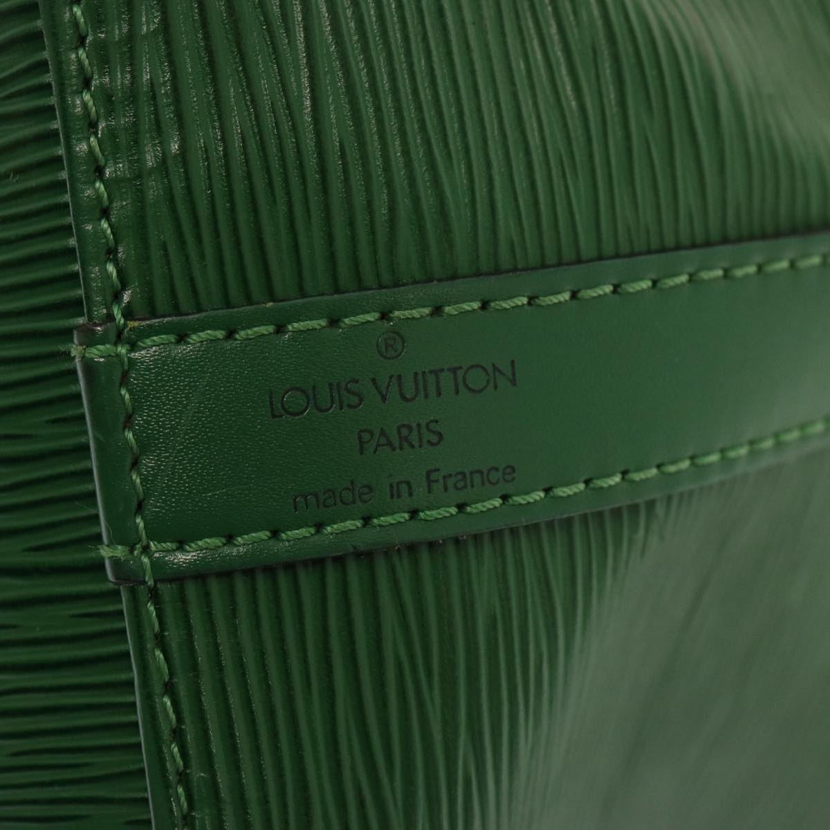 LOUIS VUITTON Epi Petit Noe Shoulder Bag Green M44104 LV 70549