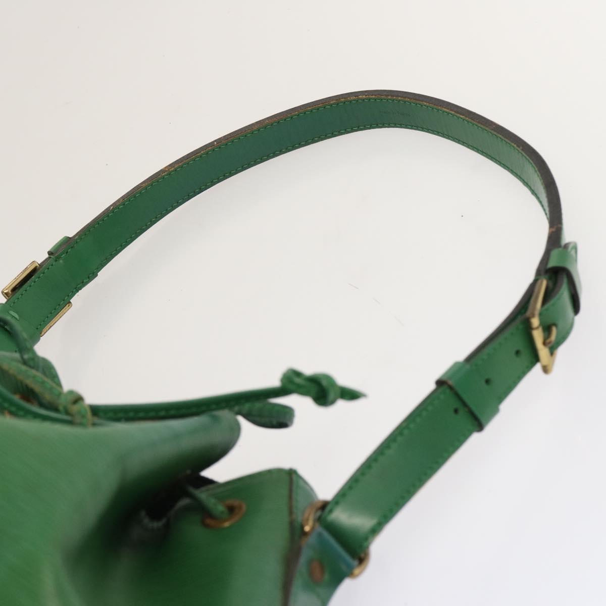 LOUIS VUITTON Epi Petit Noe Shoulder Bag Green M44104 LV 70550
